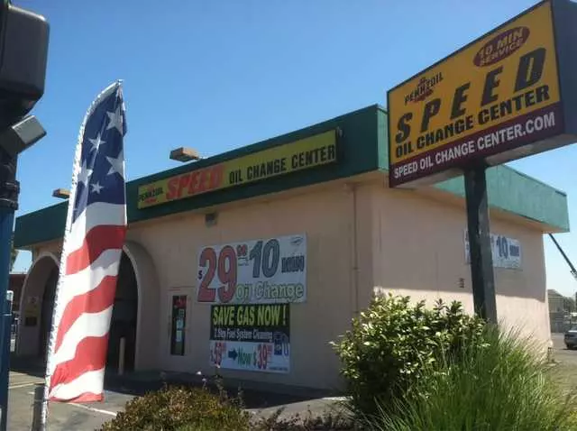 10 Minute Speed Oil Change Center