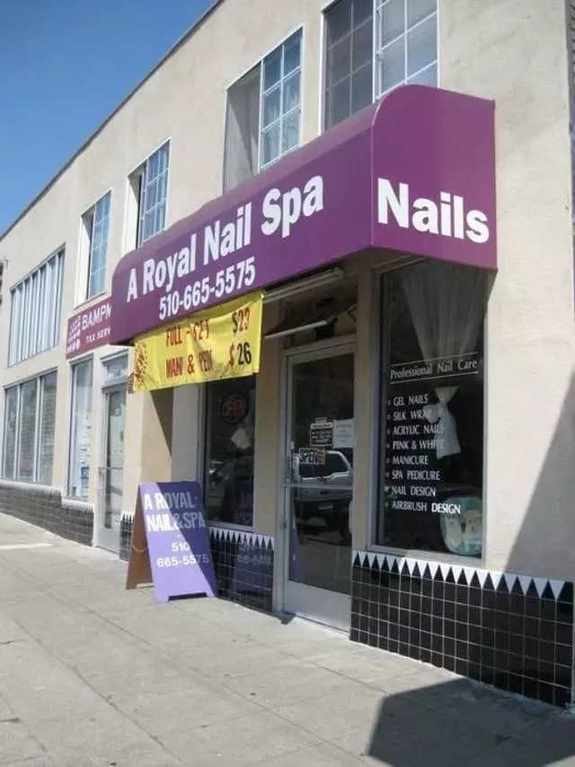 A Royal Nail Spa
