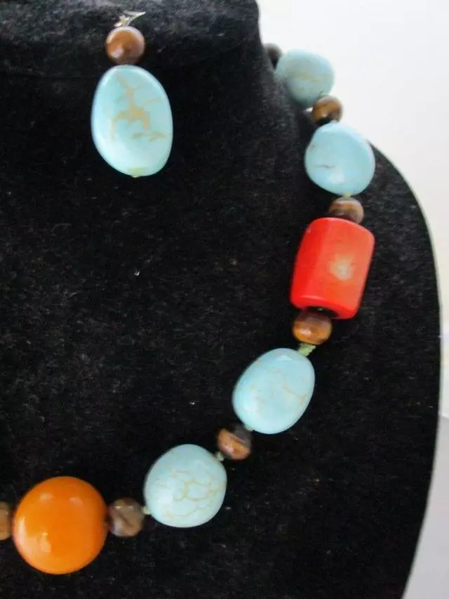 African Rainbow Fashions & Gift Shop