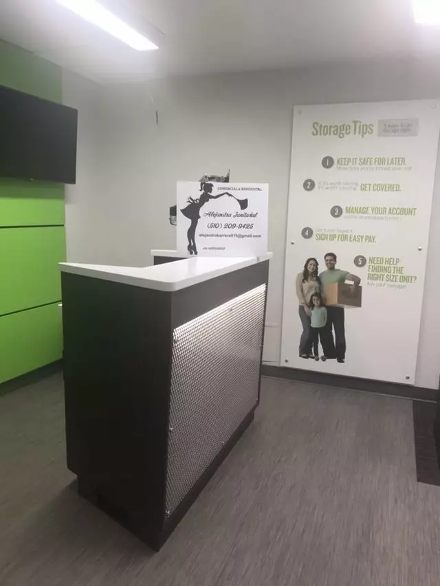 Alejandra Janitorial