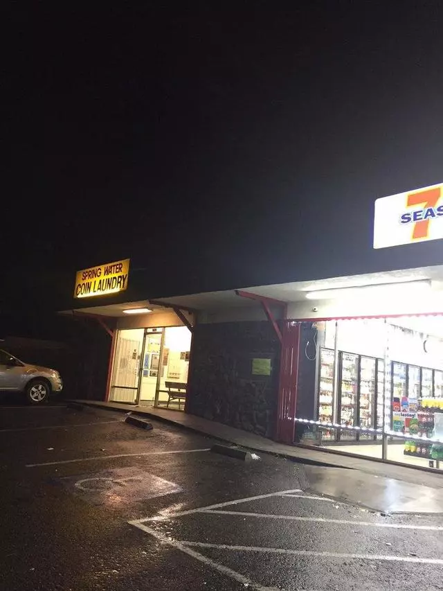 7 Seas Food & Liquor