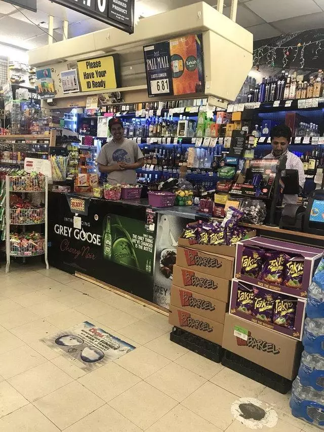 7 Seas Food & Liquor