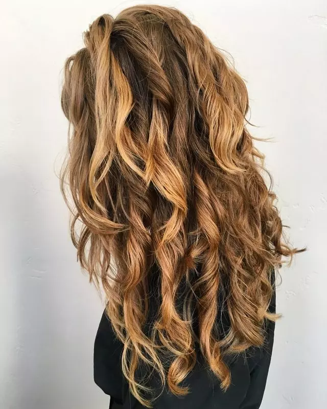 77Salon