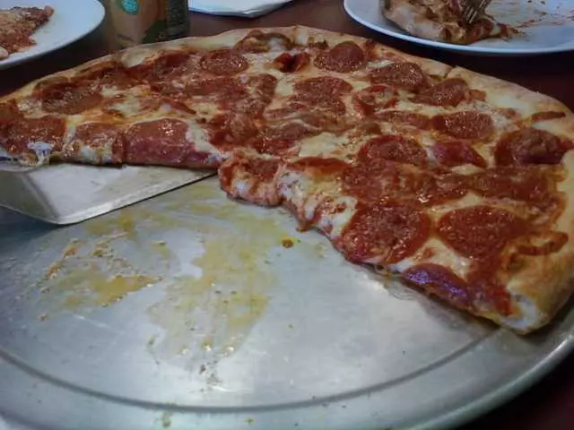 Amazona’s Pizza