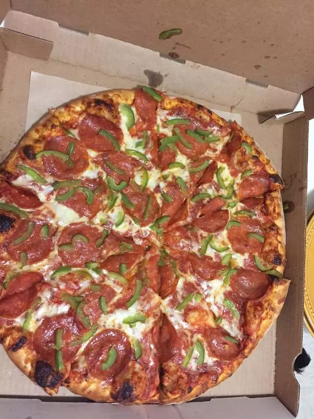 Amazona’s Pizza