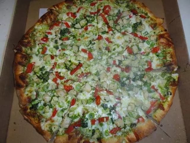 Amazona’s Pizza