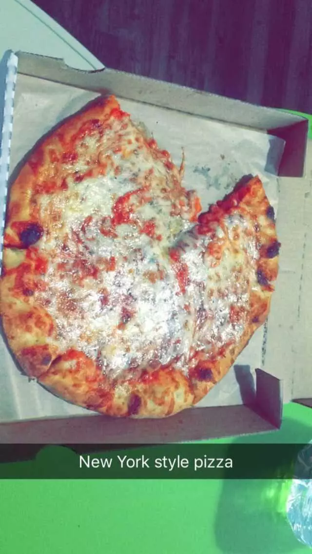 Amazona’s Pizza