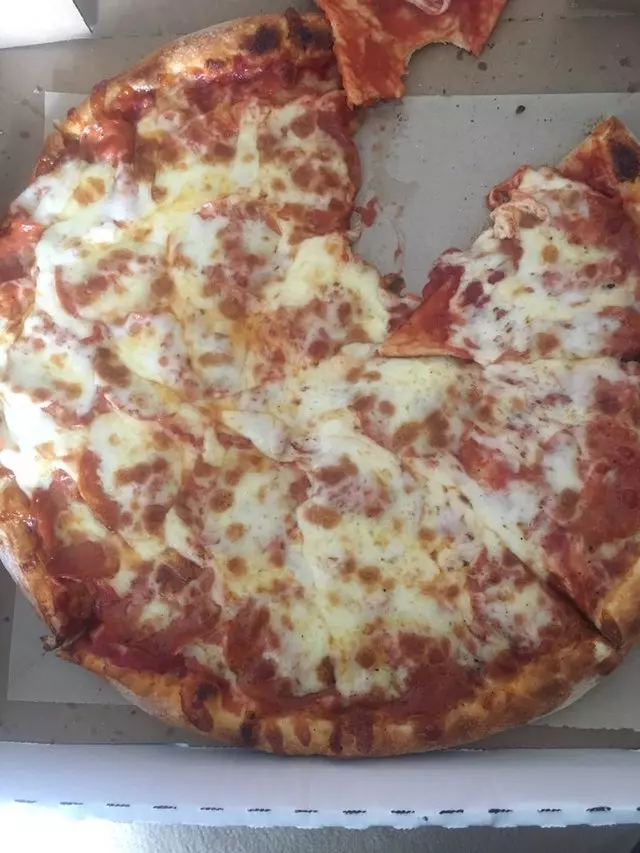 Amazona’s Pizza
