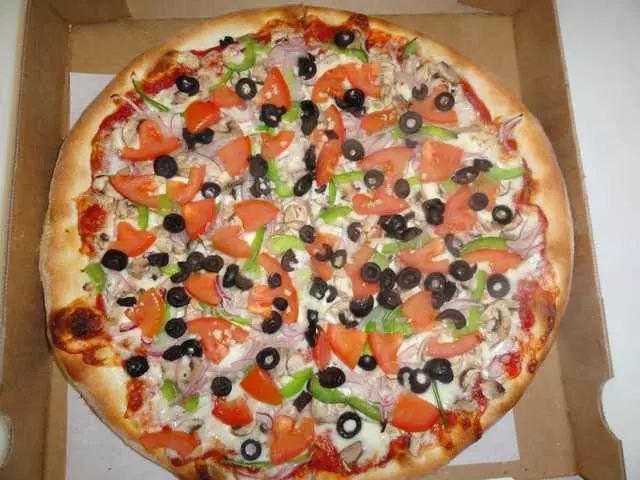 Amazona’s Pizza