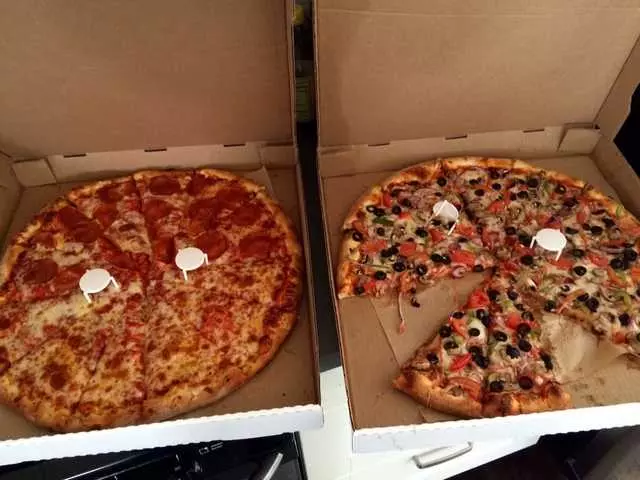 Amazona’s Pizza
