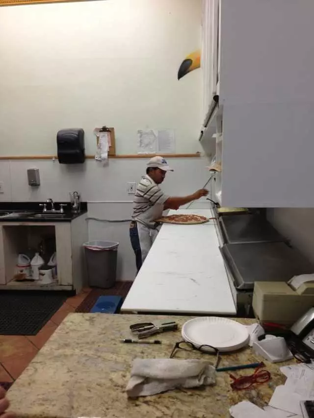 Amazona’s Pizza