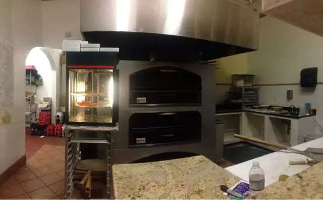 Amazona’s Pizza