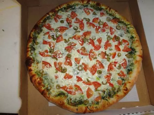 Amazona’s Pizza
