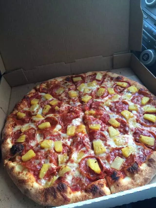 Amazona’s Pizza