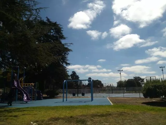 Arroyo Viejo Park