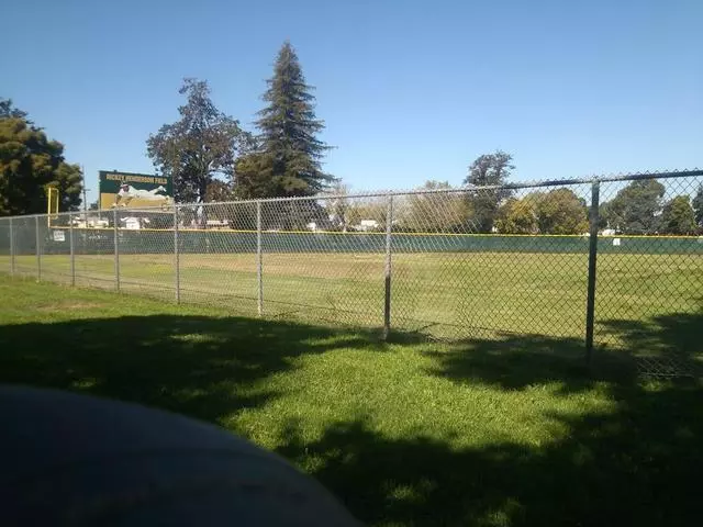 Arroyo Viejo Park