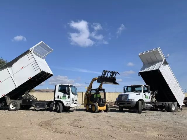 Jose Diaz Hauling