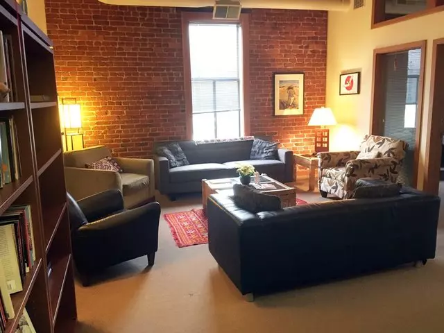 The Center for Harm Reduction Therapy