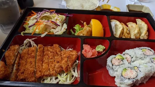 Tgi Oni Sushi