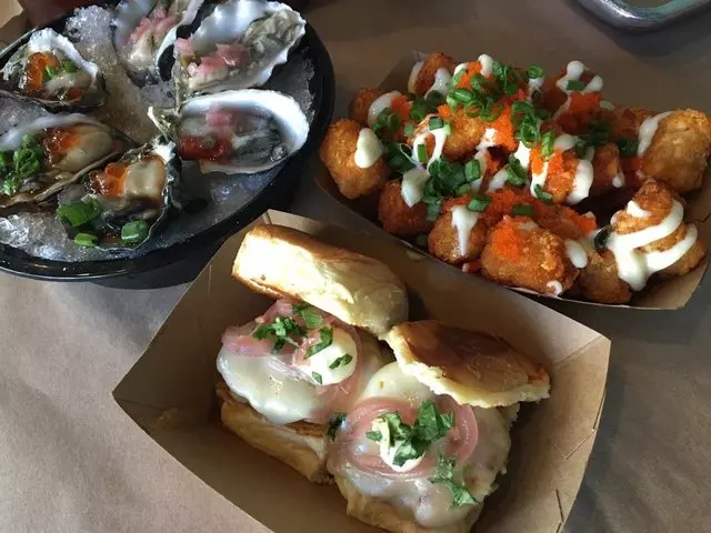 Alamar Kitchen & Bar