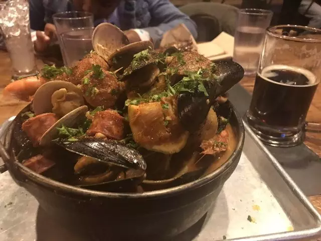 Alamar Kitchen & Bar