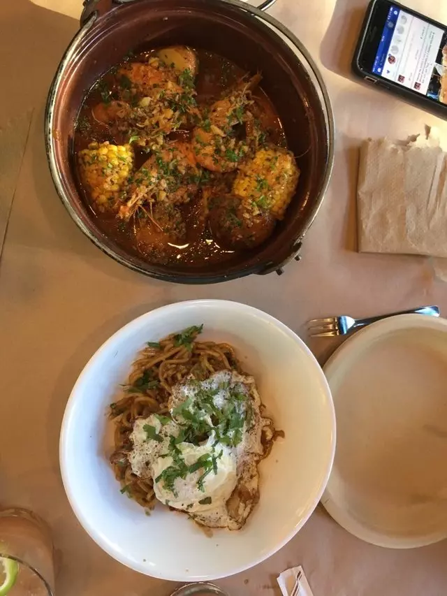 Alamar Kitchen & Bar