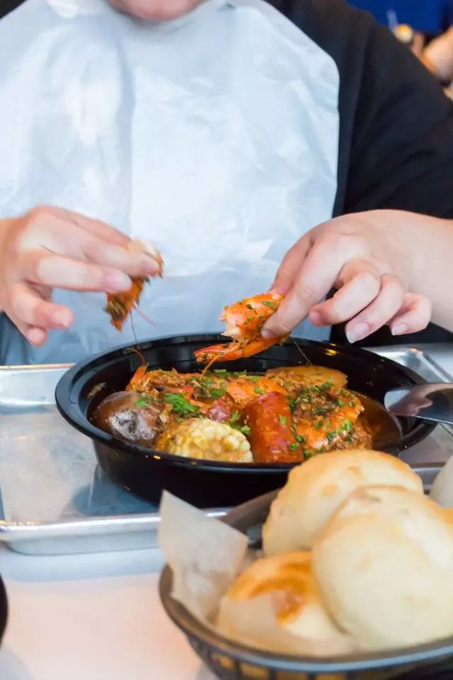 Alamar Kitchen & Bar