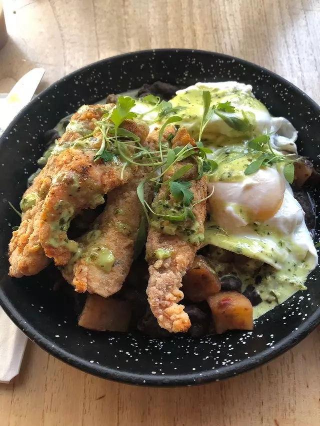 Alamar Kitchen & Bar