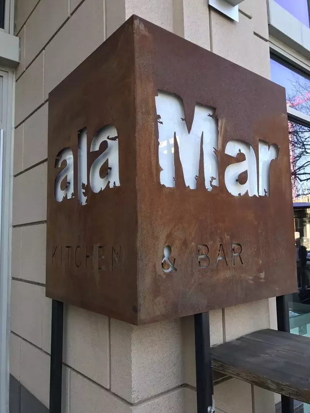 Alamar Kitchen & Bar