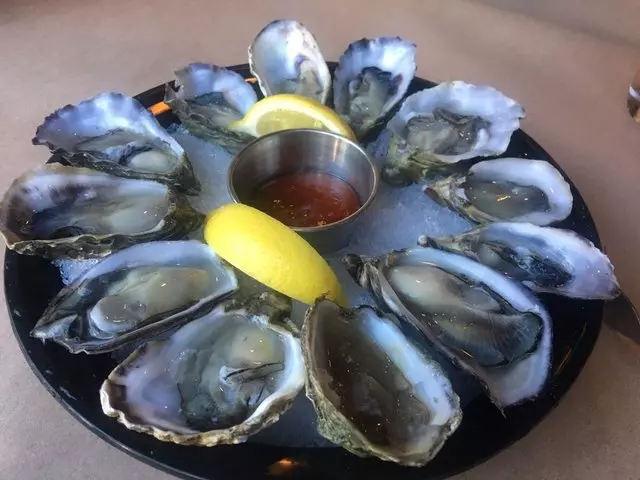 Alamar Kitchen & Bar