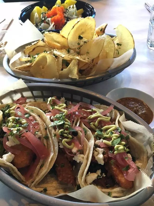 Alamar Kitchen & Bar
