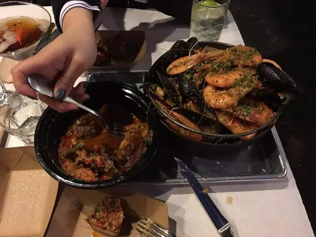 Alamar Kitchen & Bar