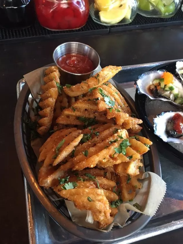 Alamar Kitchen & Bar