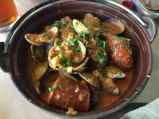 Alamar Kitchen & Bar