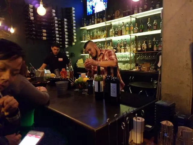 Alamar Kitchen & Bar