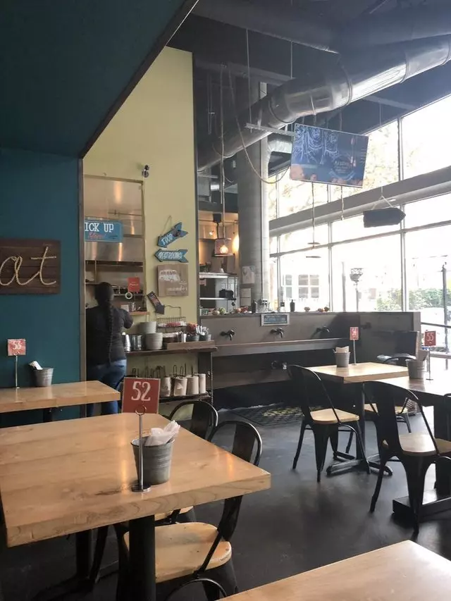 Alamar Kitchen & Bar
