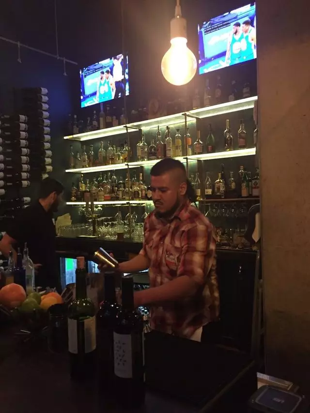 Alamar Kitchen & Bar