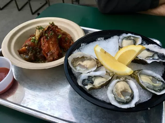 Alamar Kitchen & Bar
