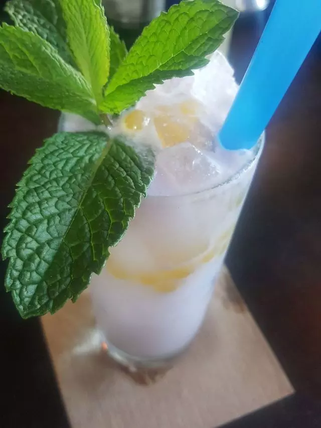 Alamar Kitchen & Bar