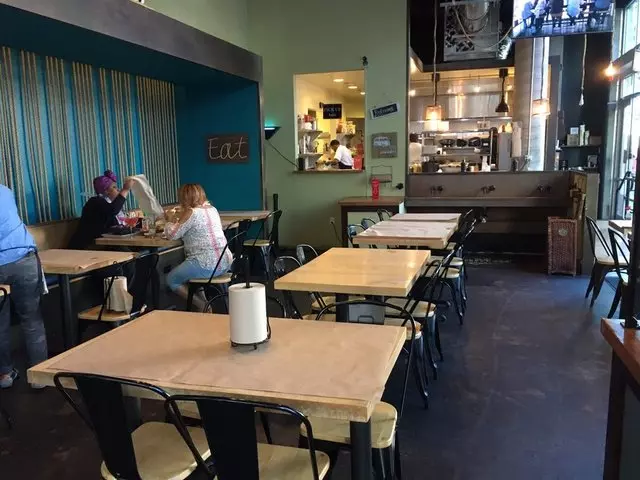 Alamar Kitchen & Bar