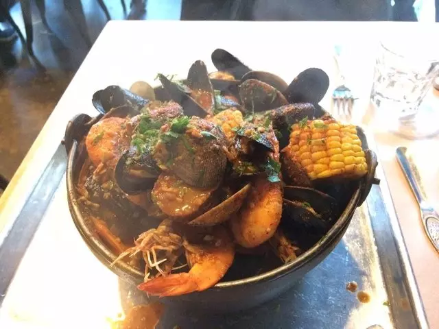 Alamar Kitchen & Bar