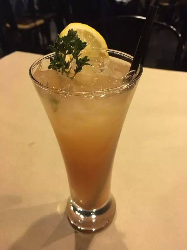 Alamar Kitchen & Bar