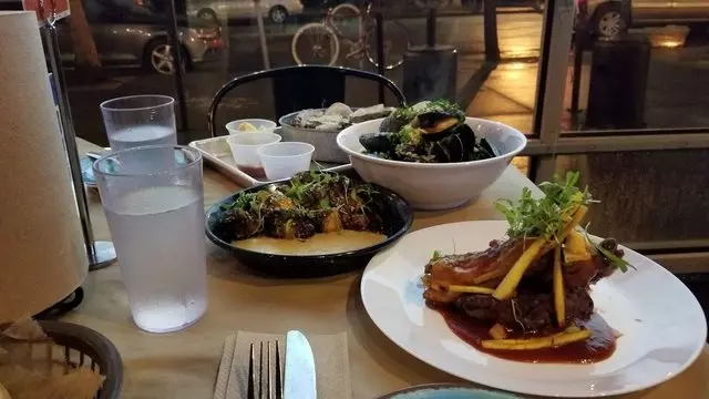 Alamar Kitchen & Bar
