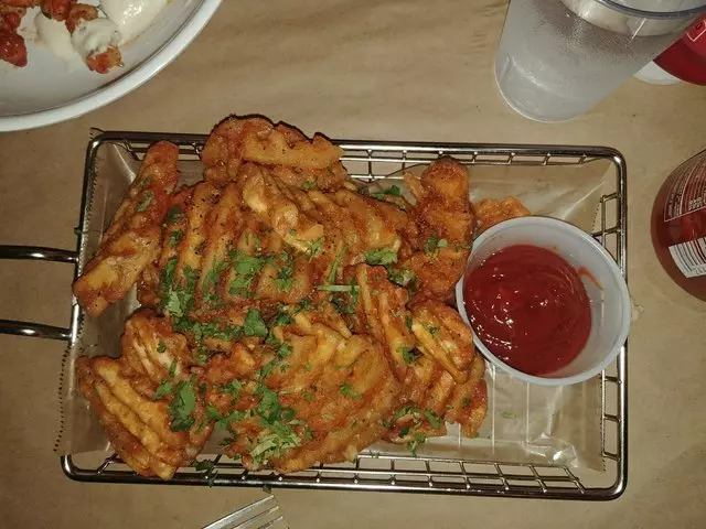Alamar Kitchen & Bar