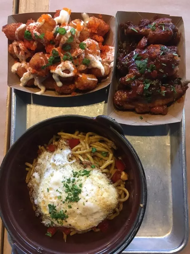 Alamar Kitchen & Bar