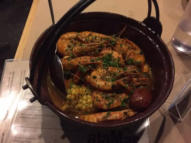 Alamar Kitchen & Bar