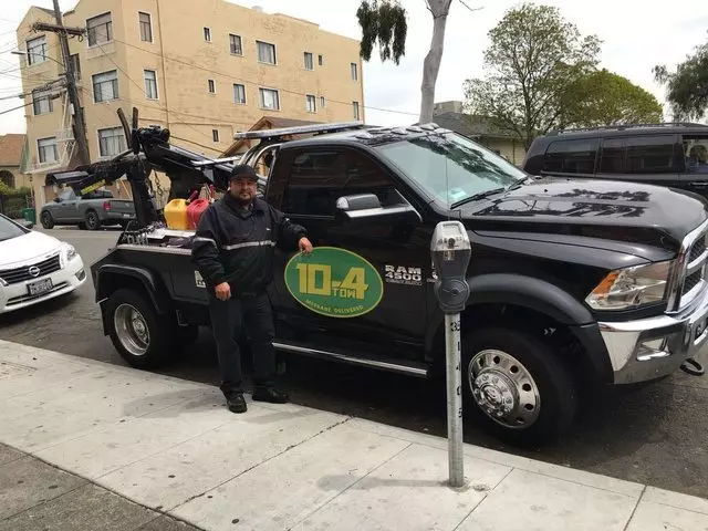 10-4 Tow Of Oakland