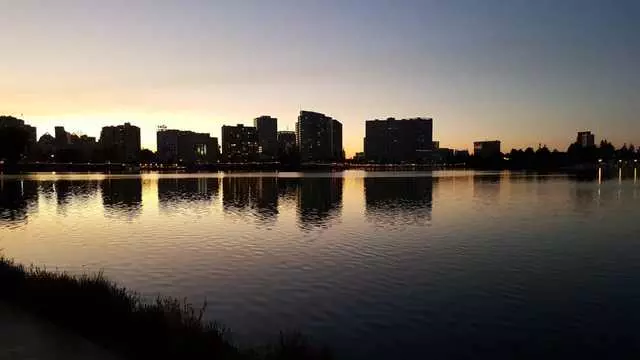 1200 Lakeshore Apartments