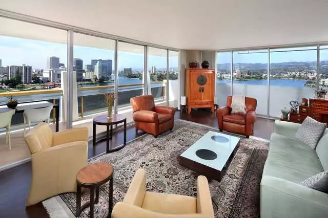 1200 Lakeshore Apartments