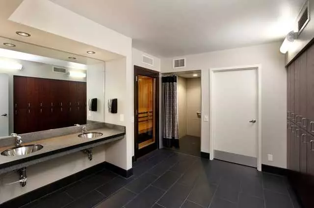 1200 Lakeshore Apartments